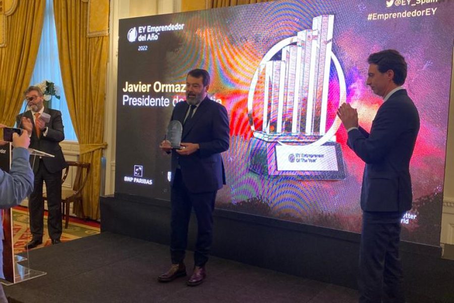 Javier Ormazabal, President of Velatia, is recognised with the 26th EY Entrepreneur of the Year Award for the Northern Region of Spain