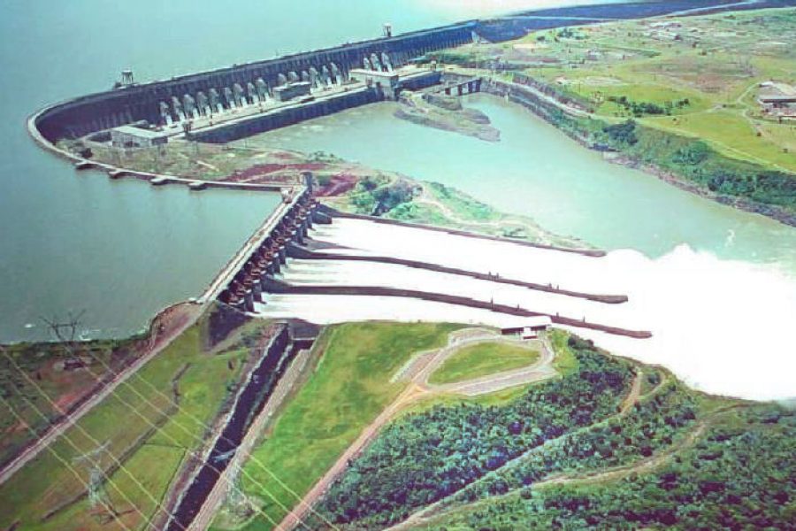 Itaipu Dam, or how a dam can supply the 75% of one American country´s energy