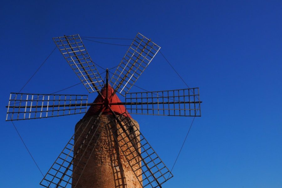 La energía renovable supone ya la mitad de la capacidad de generación eléctrica en España